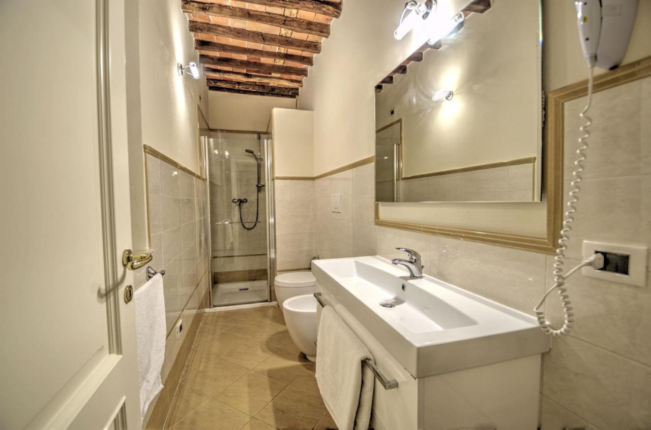 Lucca Cycling Holidays Il Tiglio Rooms Sant'Andrea di Compito Екстер'єр фото