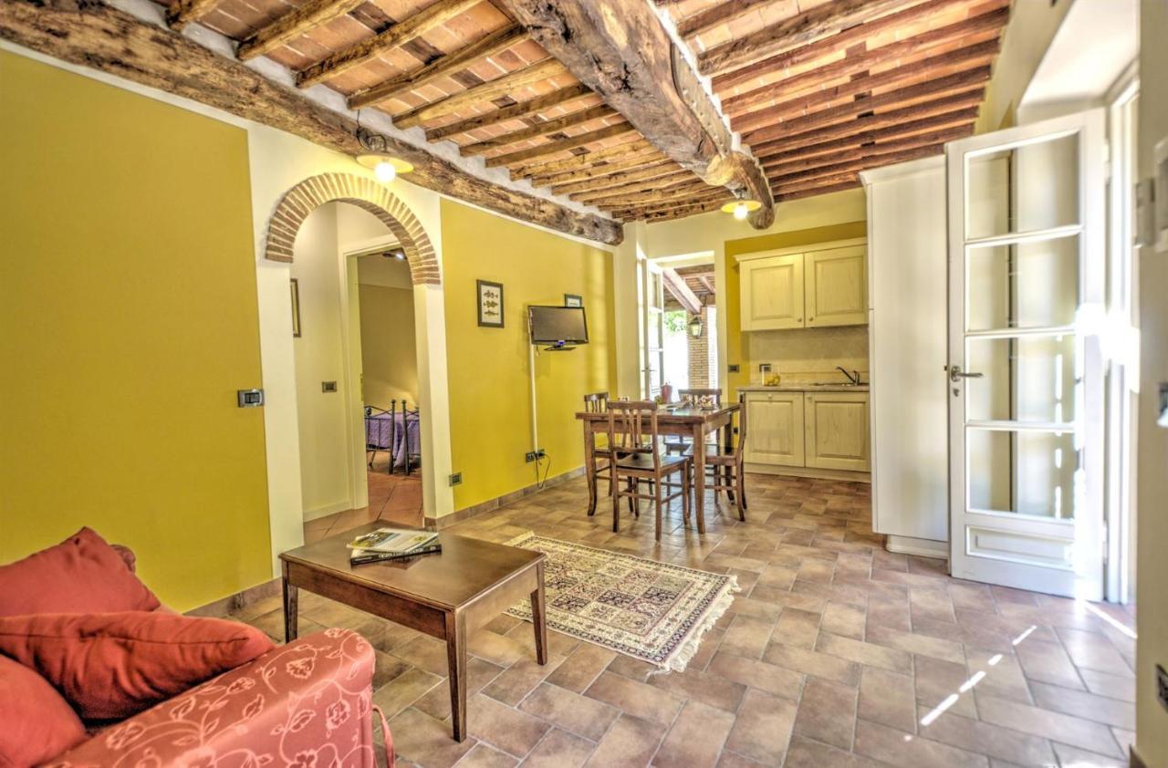 Lucca Cycling Holidays Il Tiglio Rooms Sant'Andrea di Compito Екстер'єр фото